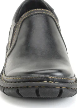 Store Born Shoes Sawyer